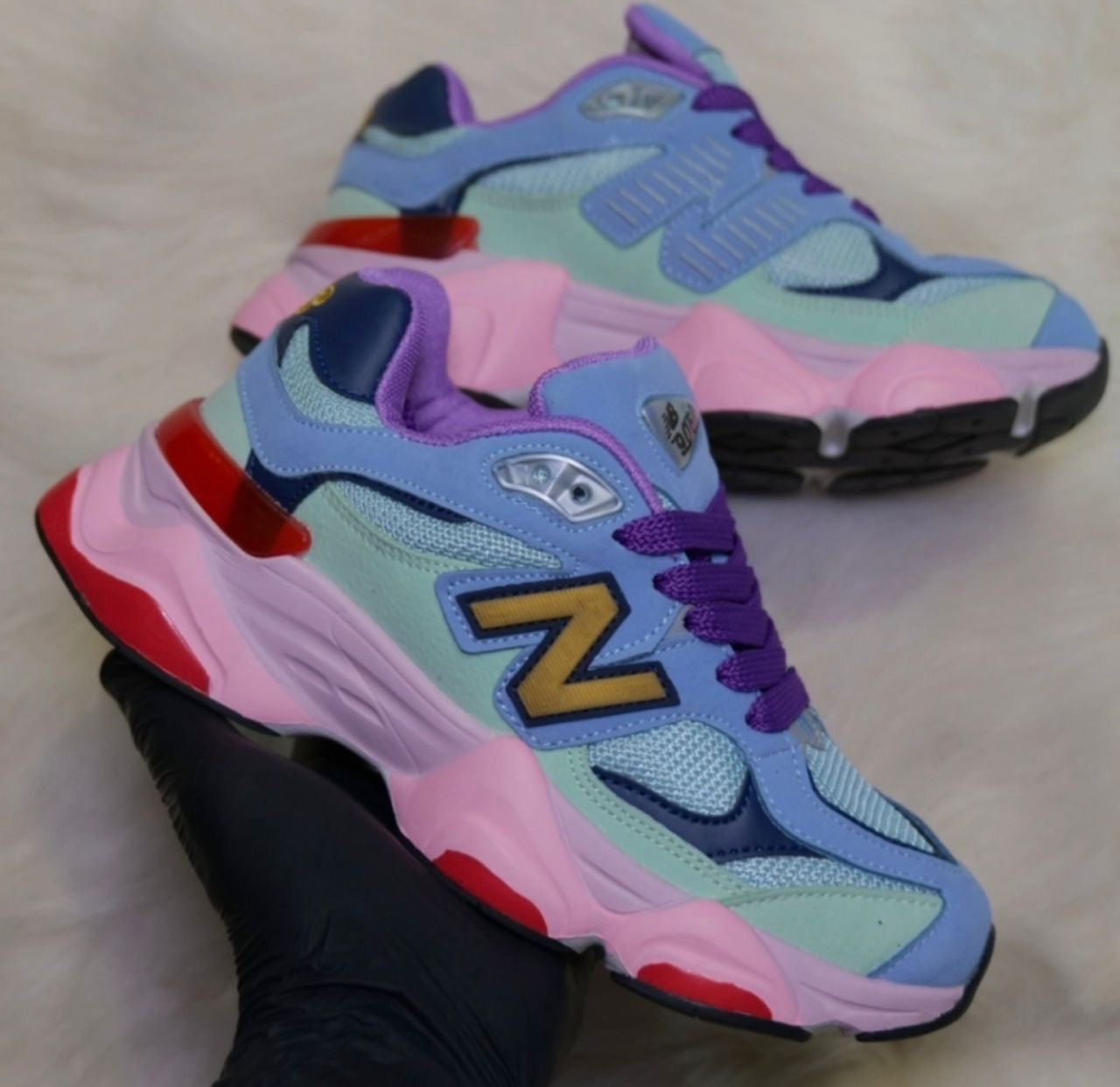 👟 Titre : New Balance 9060 – La Reine du Streetwear Chic (Modèle Femme)