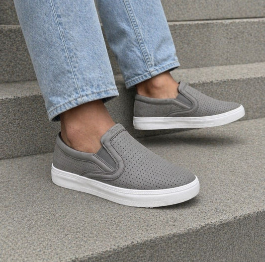 Baskets GEOXER "Street Luxury" – L’Élégance Urbaine (Noir & Gris Anthracite)