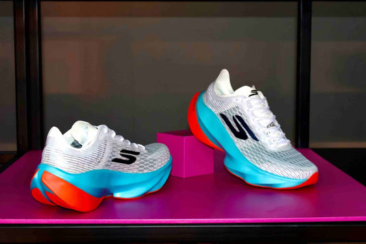 Skechers GOrun Speed Beast – Hyper Burst & Performance