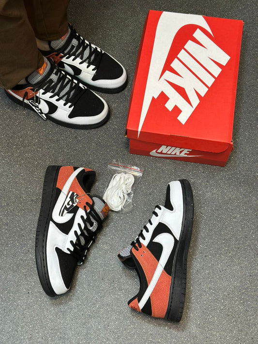 NIKE DUNK