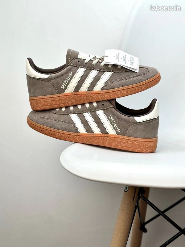 ADIDAS SPEZIAL