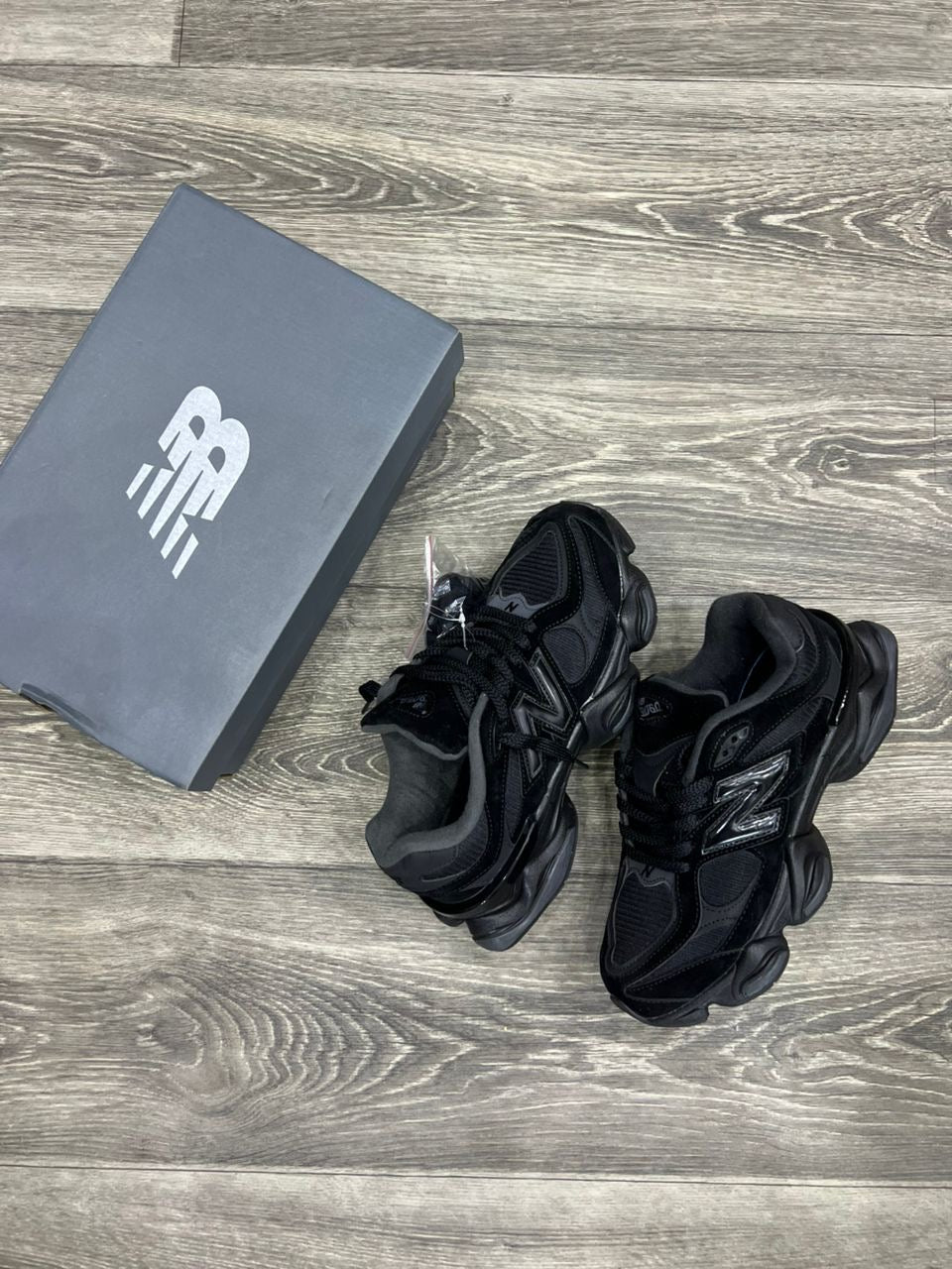 New. Balance 9060
