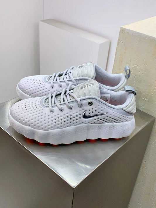 .	Sneakers pour Sortie, Travail et Téranga Style
