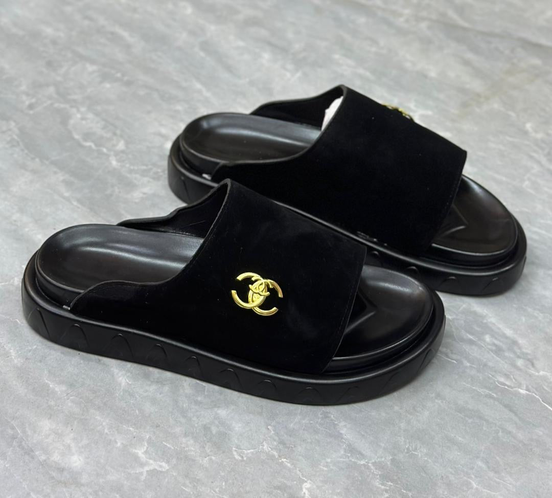 Sandales à la Sénégalaise – Style Traditionnel & Confort Moderne