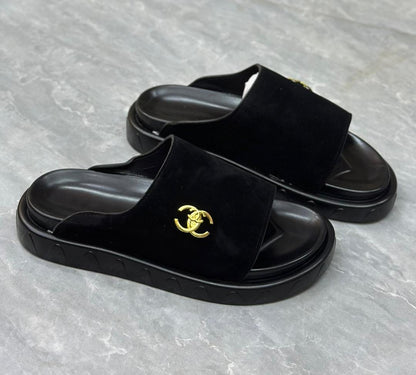 Sandales à la Sénégalaise – Style Traditionnel & Confort Moderne