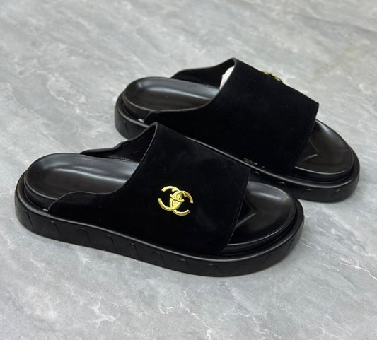 Sandales à la Sénégalaise – Style Traditionnel & Confort Moderne
