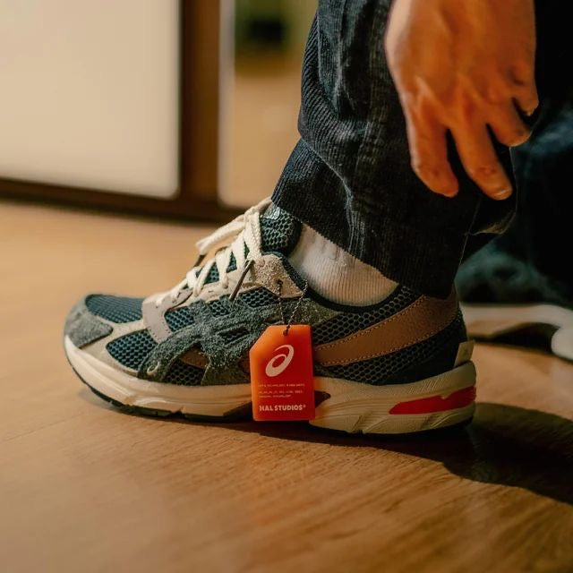 ASICS x HAL Studios Gel-1130 "Earth" – L'Équilibre Parfait entre Sport & Lifestyle