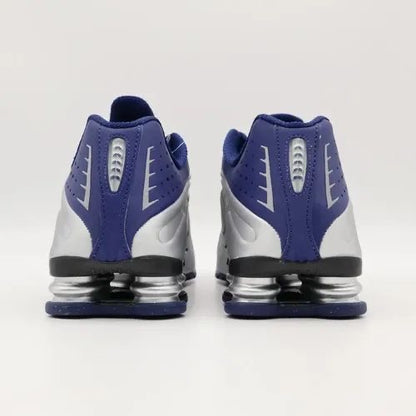 Nike Shox R4 – Metallic Silver & Grey (Édition Limitée)