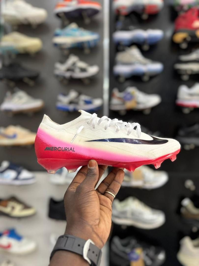 Nike Air Mercurial – Chaussures de Foot Légères & Vitesse Explosive ⚽🔥