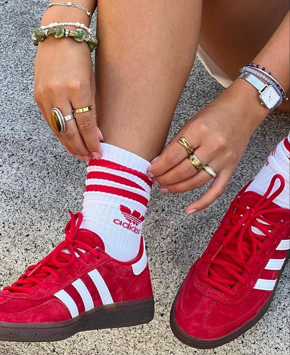 : Adidas Handball Spezial "Scarlet Red" – La touche de rouge qui change tout ! ❤️🔥