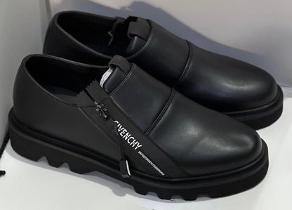Chaussures de Ville Givenchy en Cuir Lisse – Élégance Masculine Haute Couture