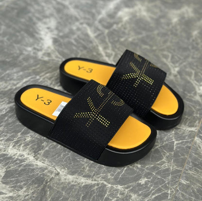 : Claquettes Plateformes Y-3 à Strass – Collection Multicolore