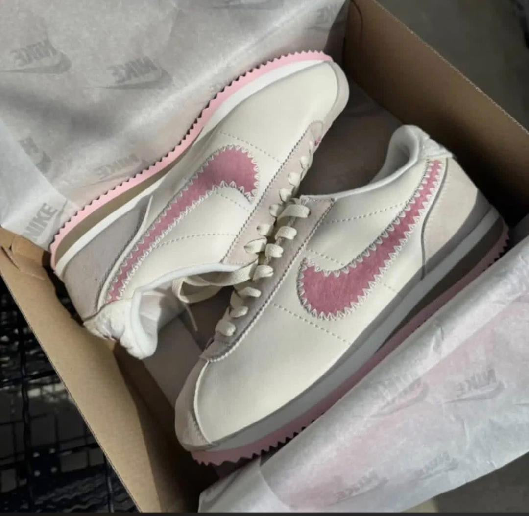 Nike Cortez Fille – Sneakers Stylées, Confortables et Tendance 💖