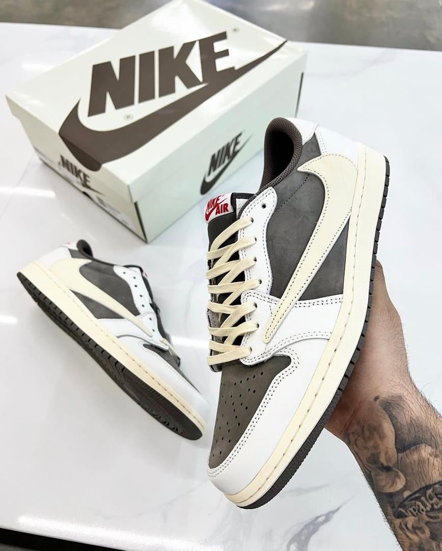 Jordan 1 Low OG x Travis Scott - Reverse Mocha