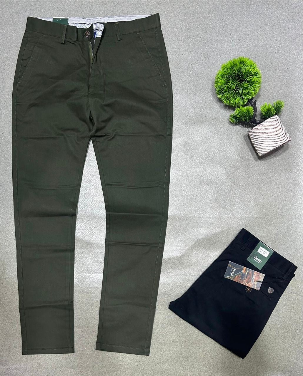 Titre : Pantalon Chino Homme - Coupe Slim -