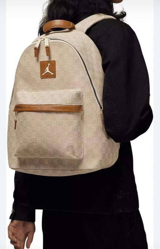 Sac à Dos "Urban Business" – Design Épuré, Imperméable & Compartiment PC