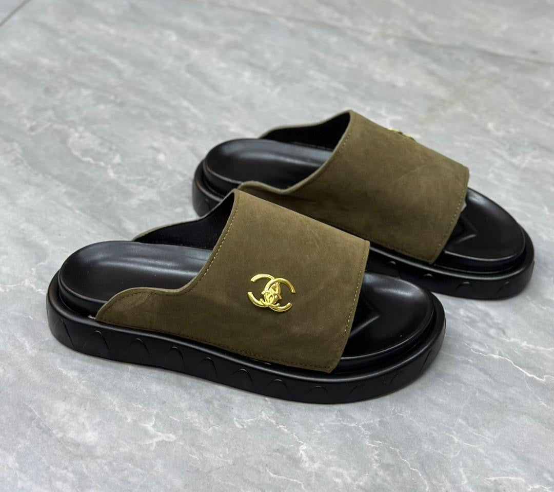 Sandales à la Sénégalaise – Style Traditionnel & Confort Moderne