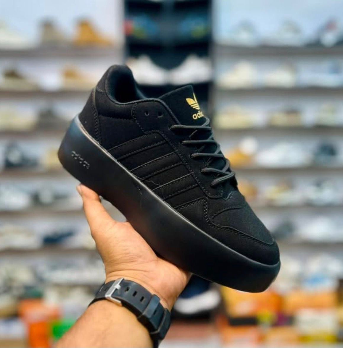 Adidas x Fear of God "Classy Black" – L’Exclusivité Jerry Lorenzo à Dakar