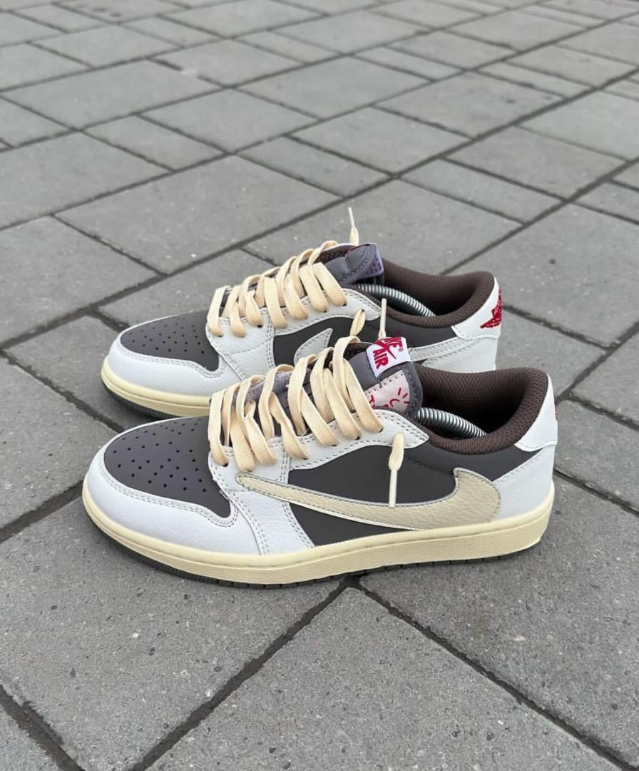 Jordan 1 Low OG x Travis Scott - Reverse Mocha