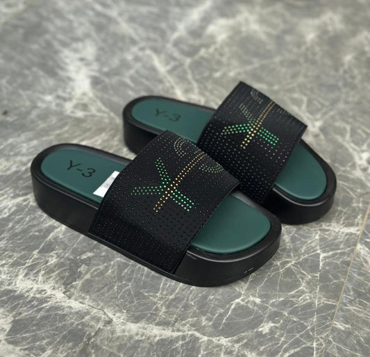 : Claquettes Plateformes Y-3 à Strass – Collection Multicolore
