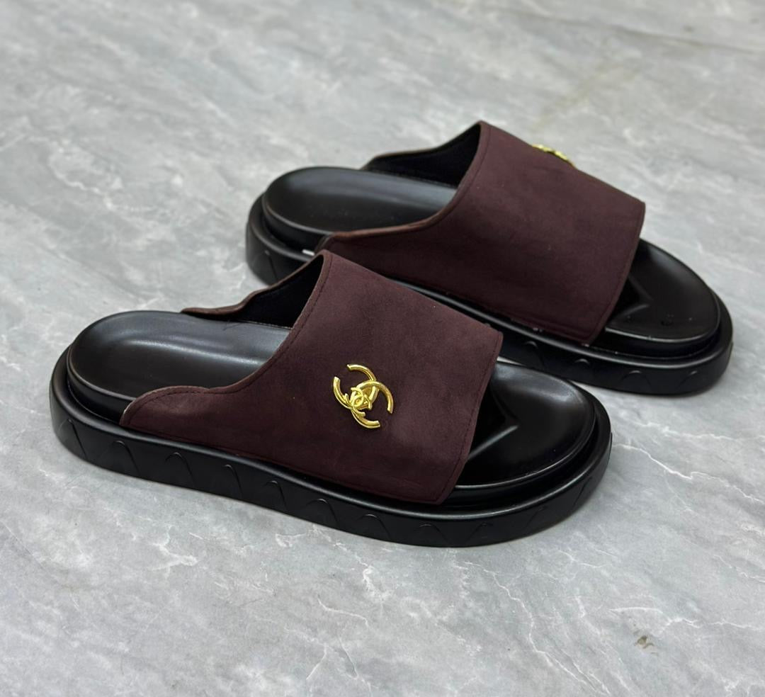 Sandales à la Sénégalaise – Style Traditionnel & Confort Moderne