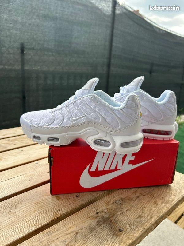 : Nike Air Max Plus "TN" – L'Icône du Streetwear Revisitée