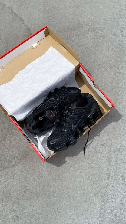 Nike shox full black