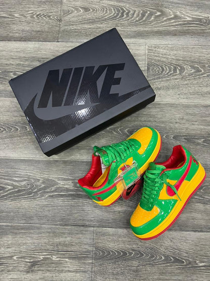 NIKE AIR FORCE