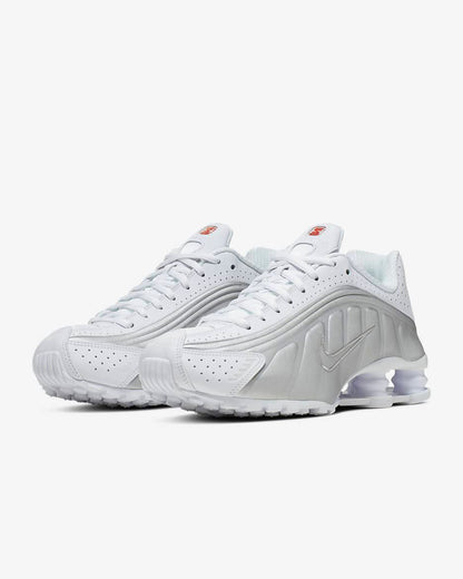 NIKE SHOX
