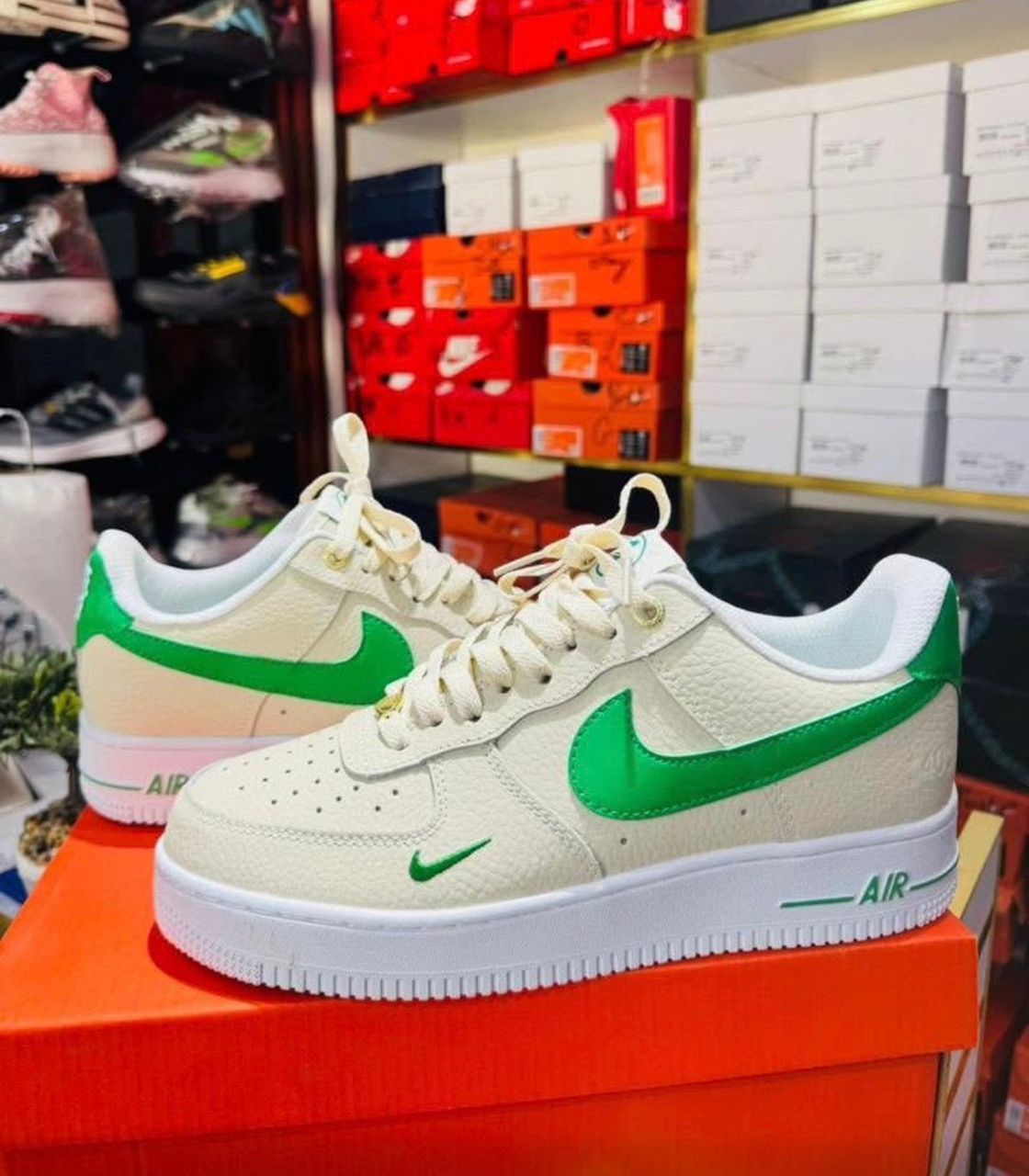 AF1