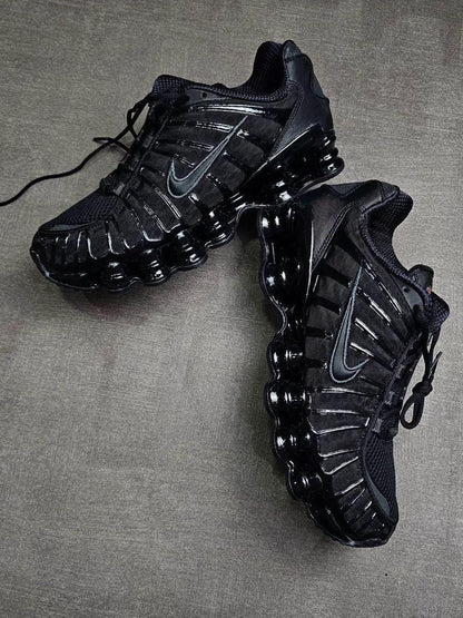 Baskets Nike Shox TL - Noir Intégral (Triple Black)