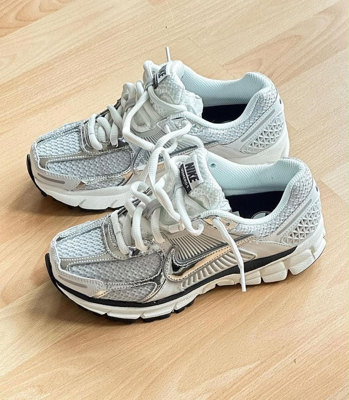 Sneakers Respirantes à Semelle Épaisse – Coloris blanc