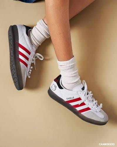 Chaussure de fille pour sorties et ecole