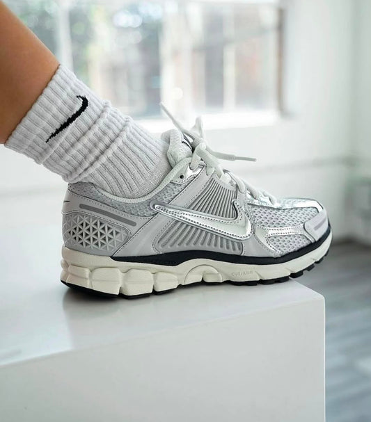 Sneakers Respirantes à Semelle Épaisse – Coloris blanc