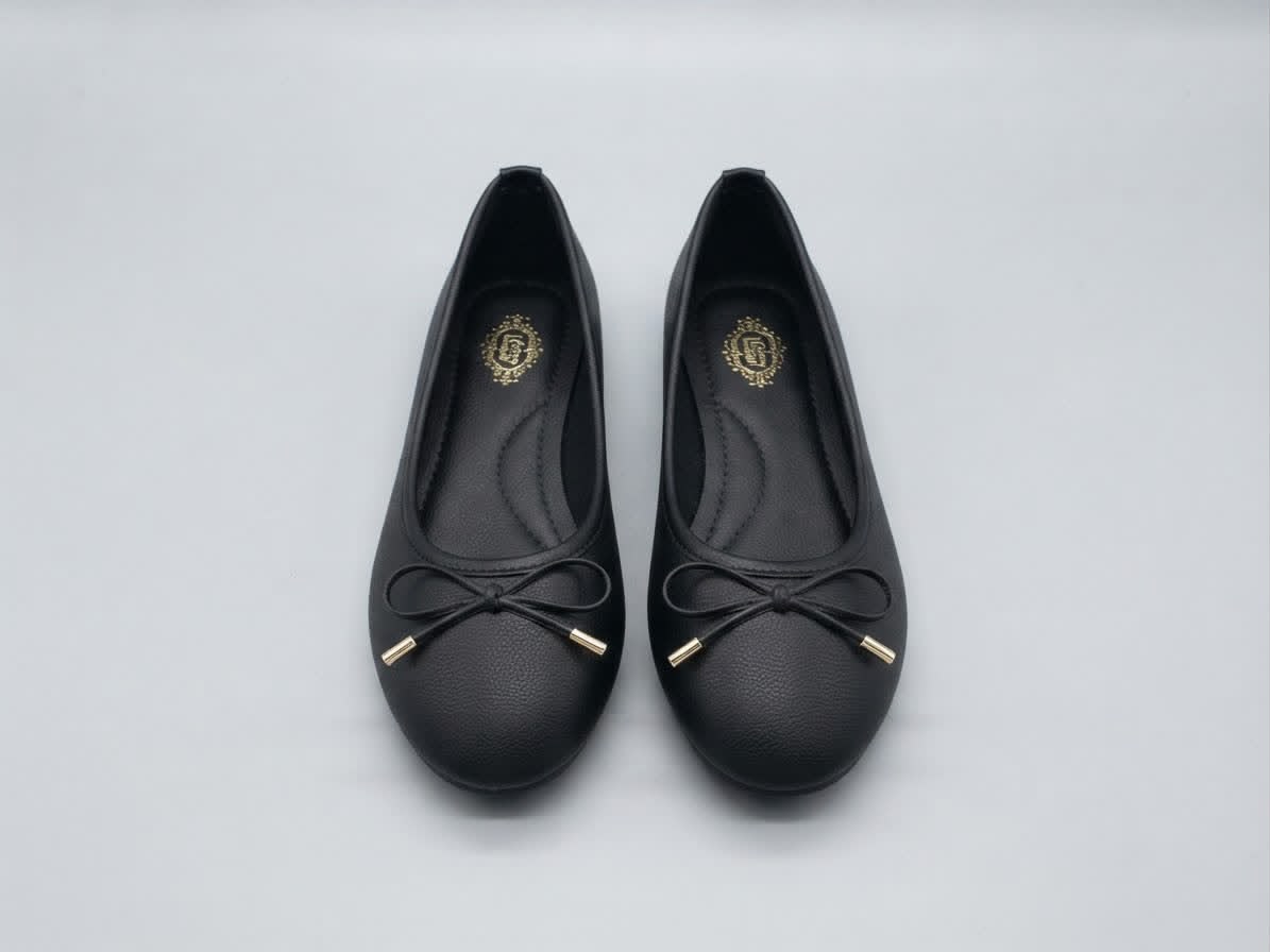 Chaussure de fille nouveau designe