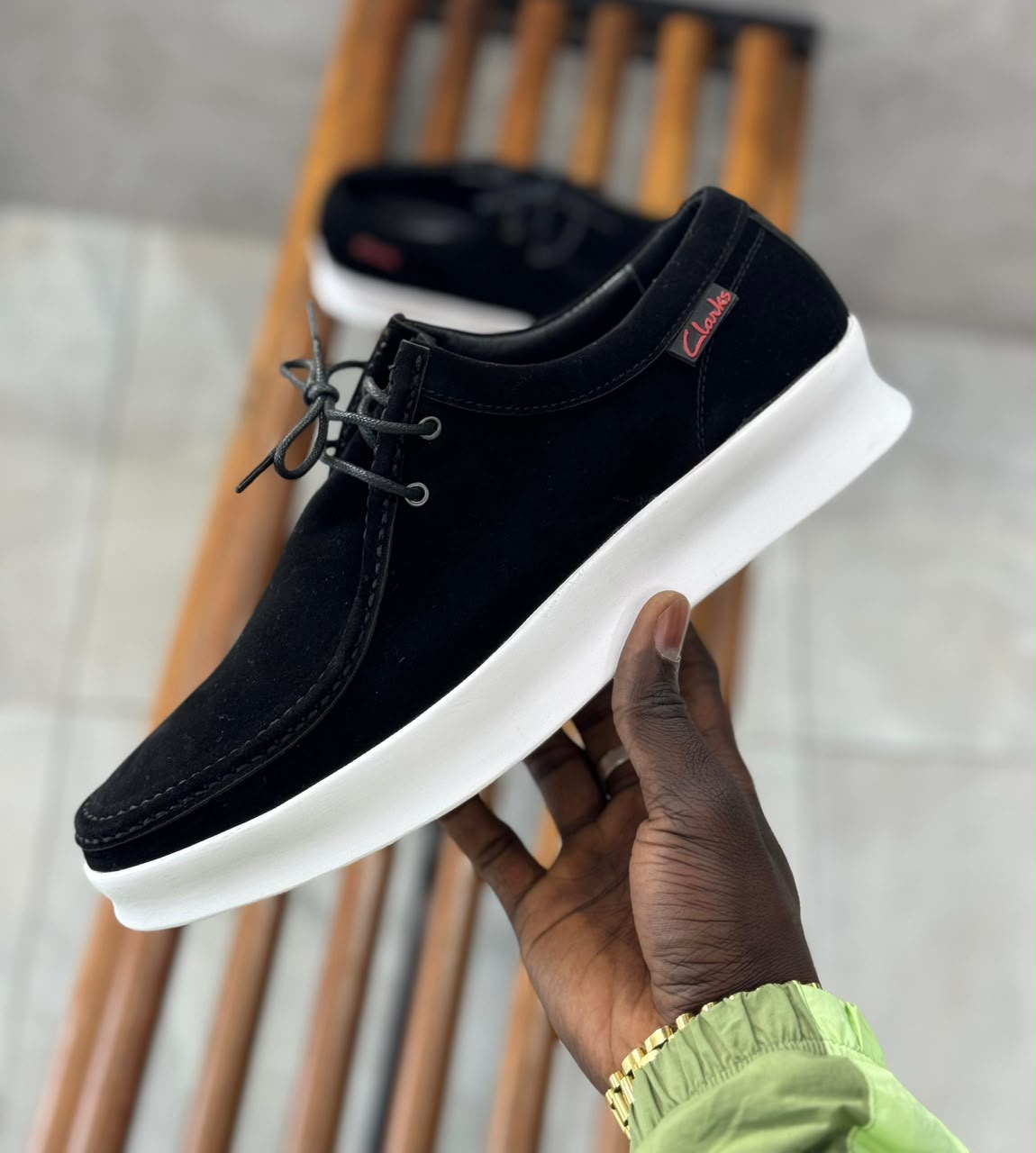 Chaussure homme -look chic et moderne